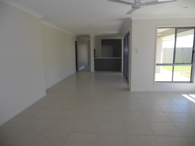 21 Thornton Street, Emerald QLD 4720