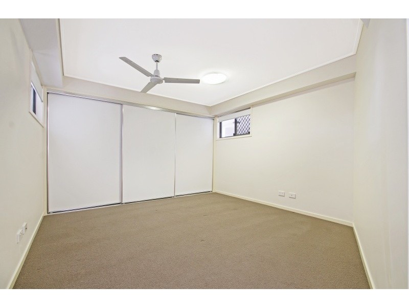 40/11 Innovation Pkwy, Birtinya QLD 4575