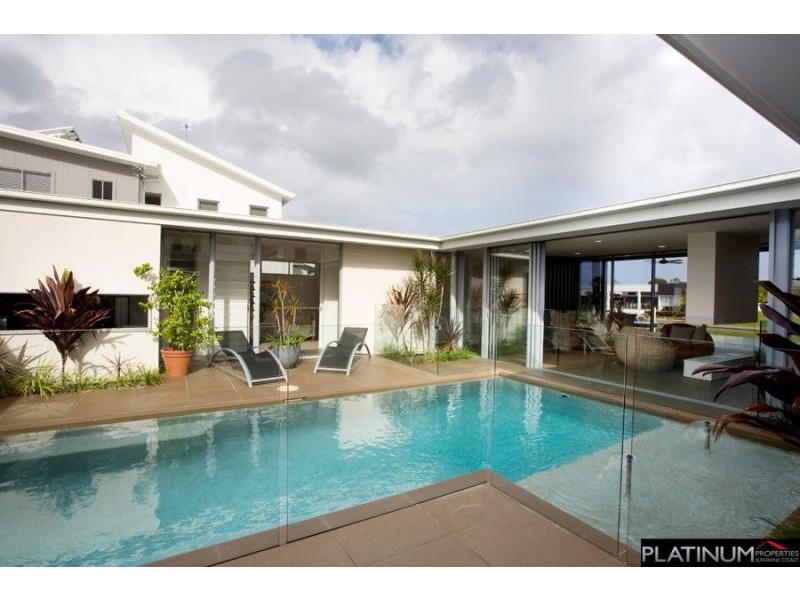 49 Whitehaven Way, Pelican Waters QLD 4551
