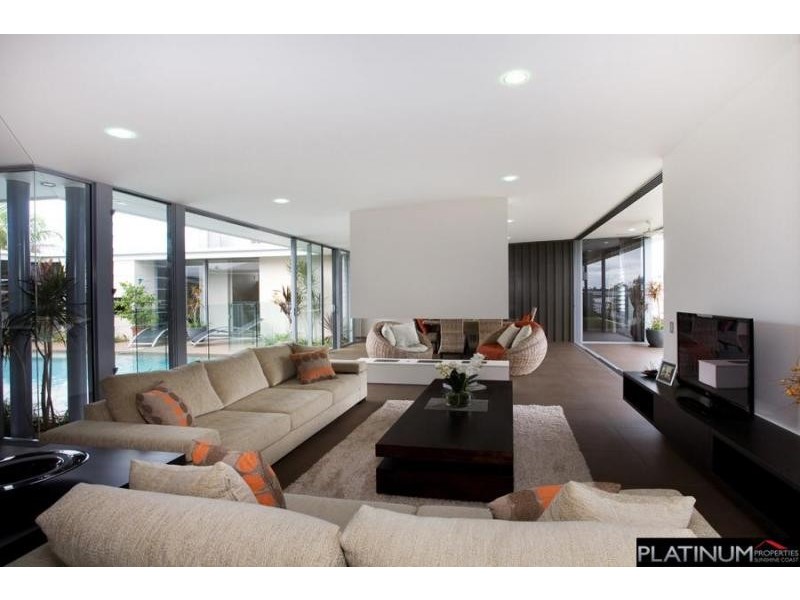 49 Whitehaven Way, Pelican Waters QLD 4551