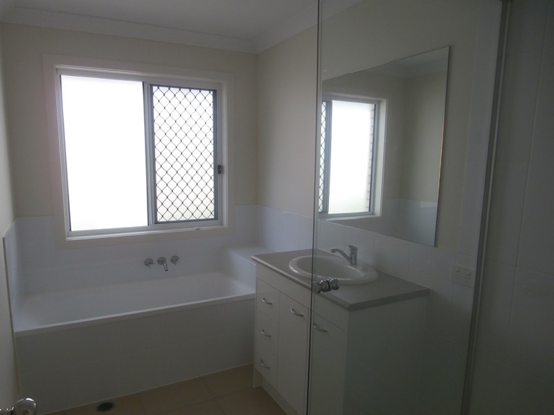 Little Mountain QLD 4551