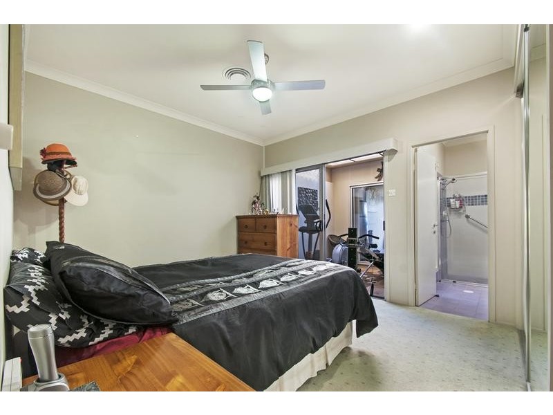 61/2 Grand Parade, Kawana Island QLD 4575