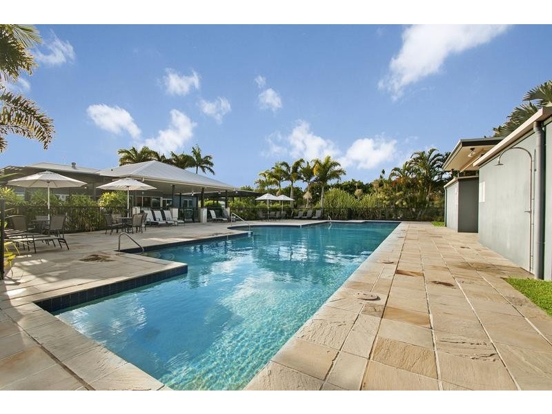61/2 Grand Parade, Kawana Island QLD 4575