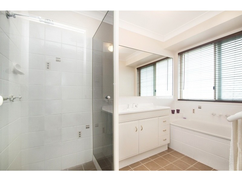 8 Bangalore Close, Caloundra West QLD 4551