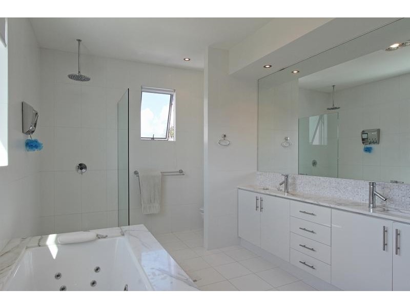 1/4 Alkira Street, Buddina QLD 4575