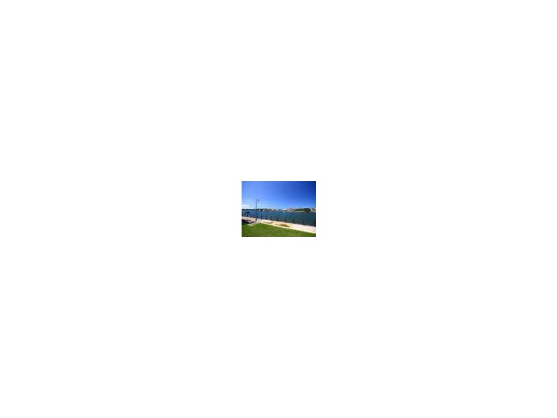 27 Cuba Street, Kawana Island QLD 4575