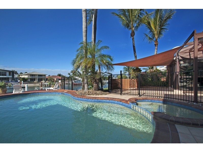 11 Oak Court, Minyama QLD 4575