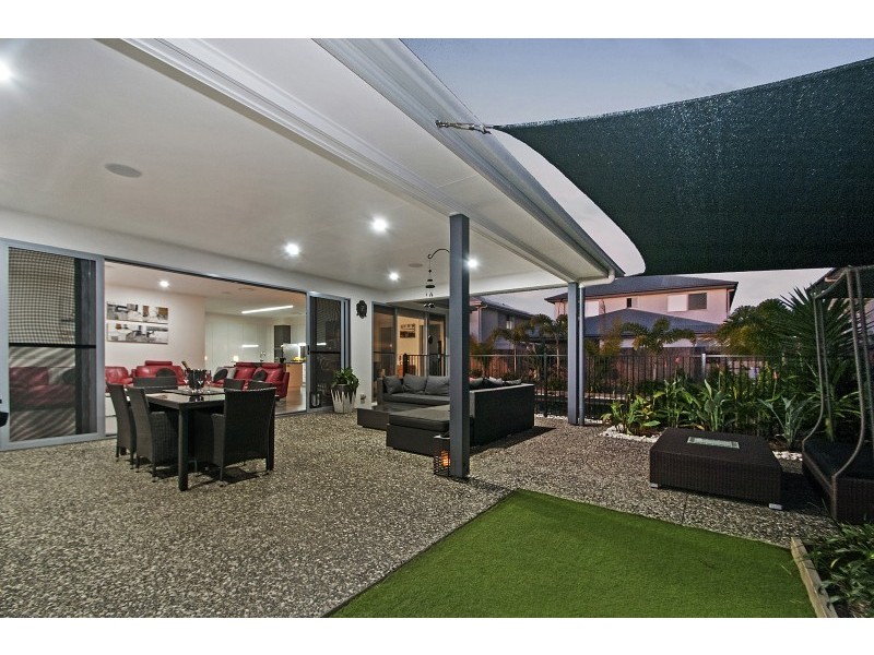 6 Macon Street, Birtinya QLD 4575