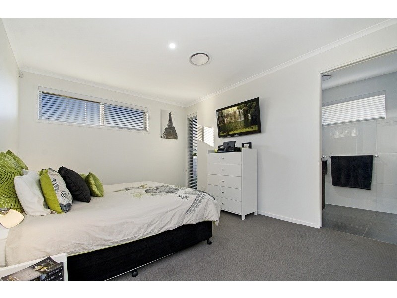 6 Macon Street, Birtinya QLD 4575
