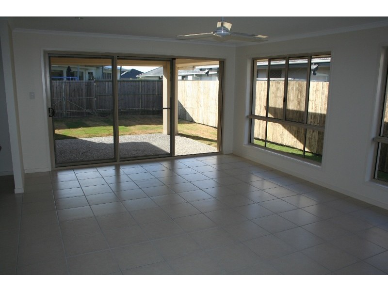 31 Sinatra Street, Sippy Downs QLD 4556