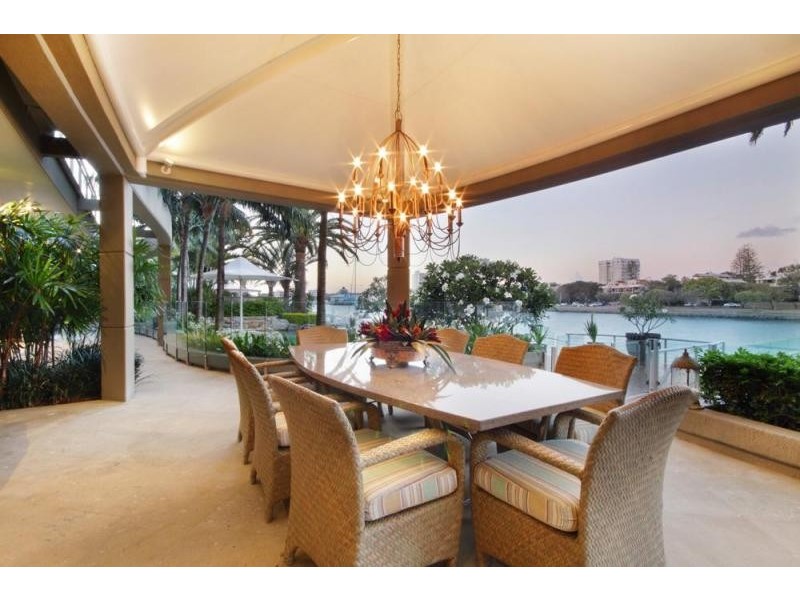 17 Minyama Island, Minyama QLD 4575