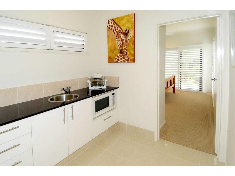 90 Sugar Bag Road, Little Mountain QLD 4551