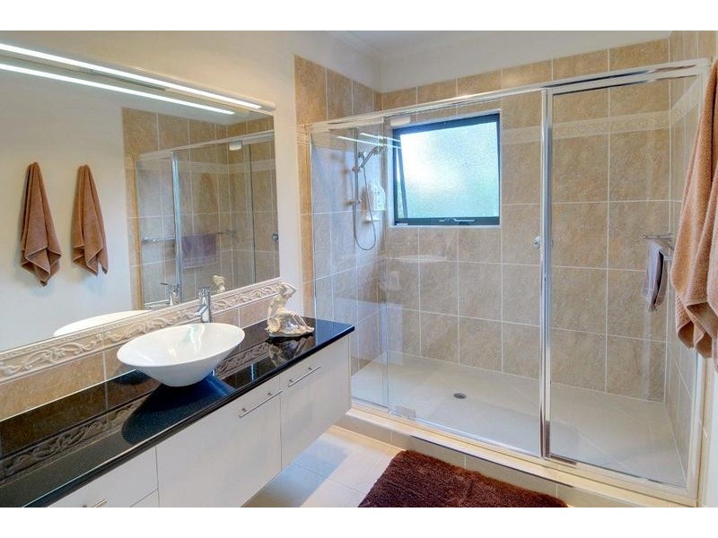 90 Sugar Bag Road, Little Mountain QLD 4551