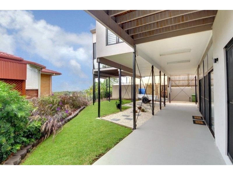 90 Sugar Bag Road, Little Mountain QLD 4551