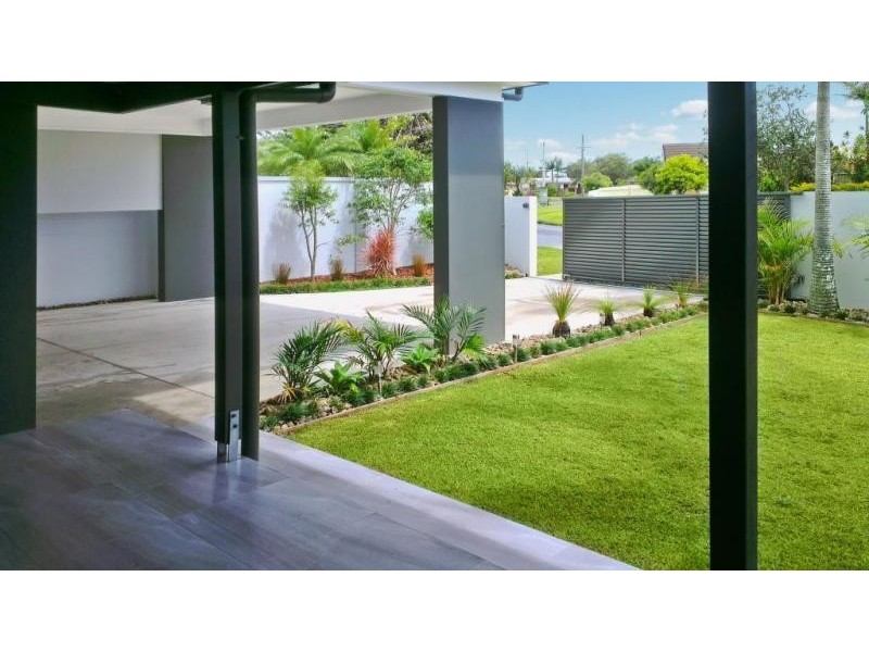 80 Lapoinya Crescent, Warana QLD 4575