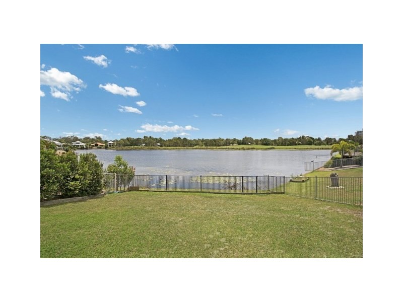3 Francis Court, Pelican Waters QLD 4551