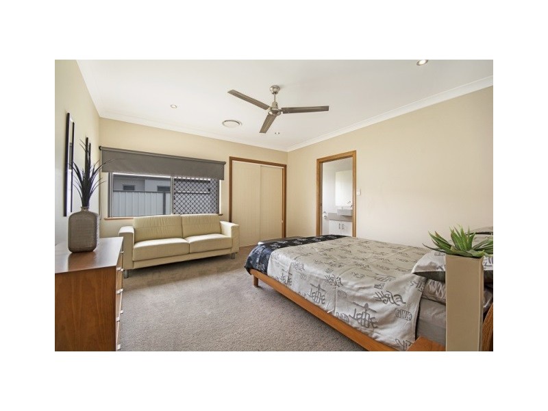 3 Francis Court, Pelican Waters QLD 4551