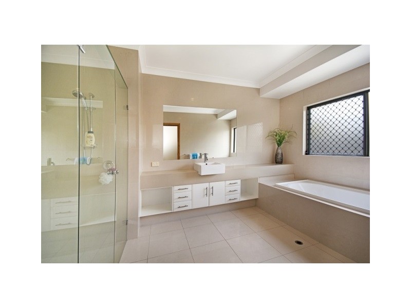 3 Francis Court, Pelican Waters QLD 4551