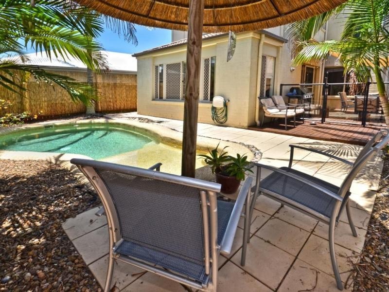 13 Fitzroy Court, Kawana Island QLD 4575