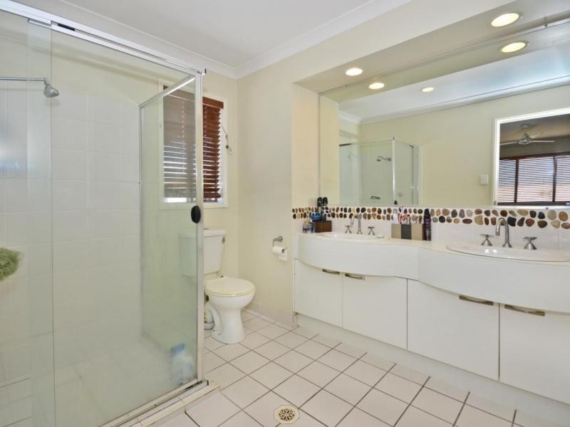 13 Fitzroy Court, Kawana Island QLD 4575