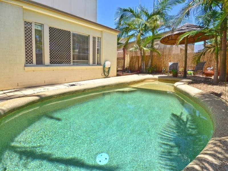 13 Fitzroy Court, Kawana Island QLD 4575