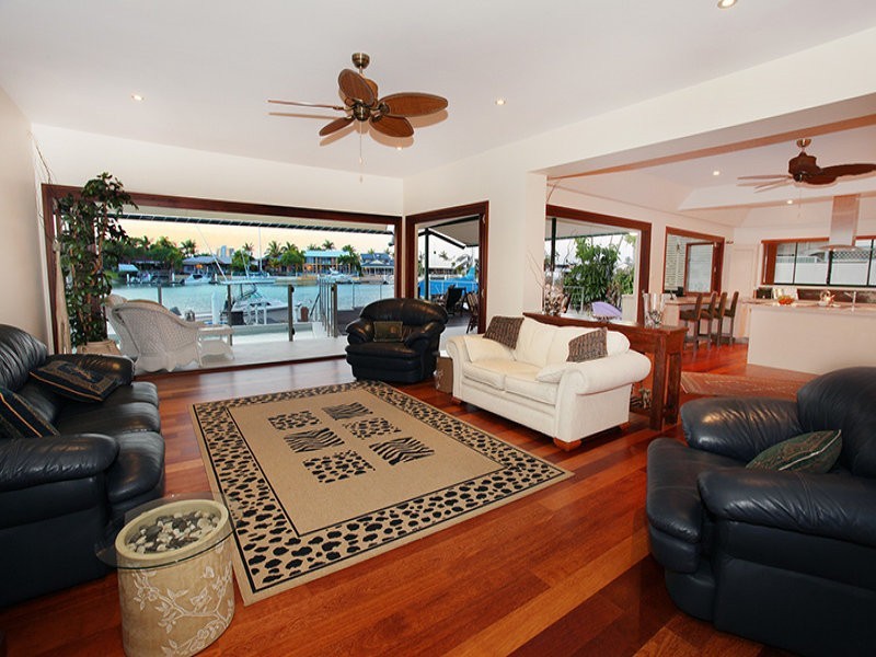 4 Oak Court, Minyama QLD 4575