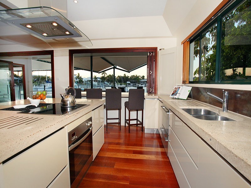 4 Oak Court, Minyama QLD 4575