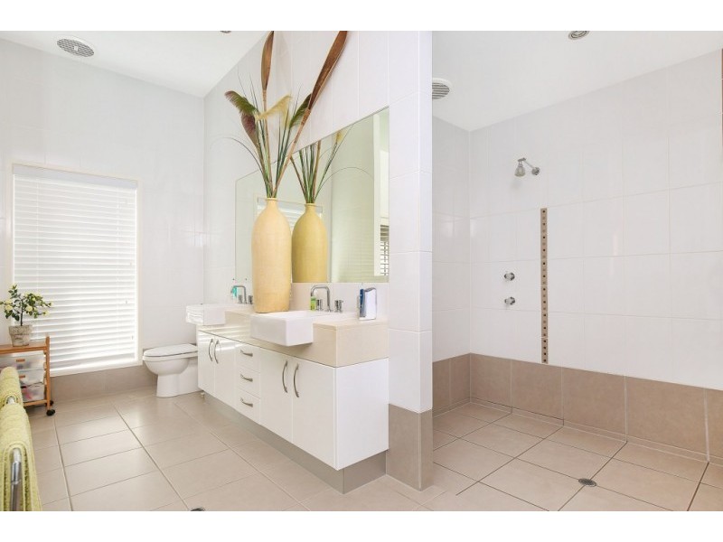 10 Inverness Place, Peregian Springs QLD 4573