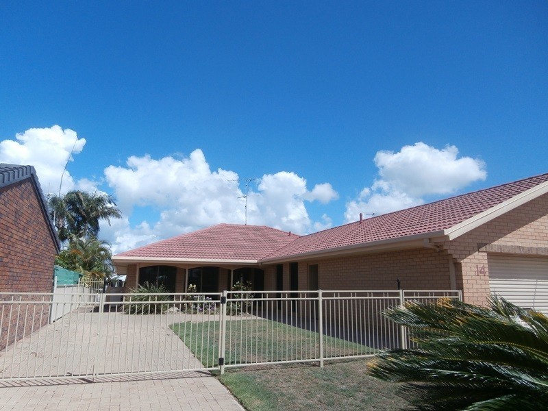14 Kumbada Court, Minyama QLD 4575
