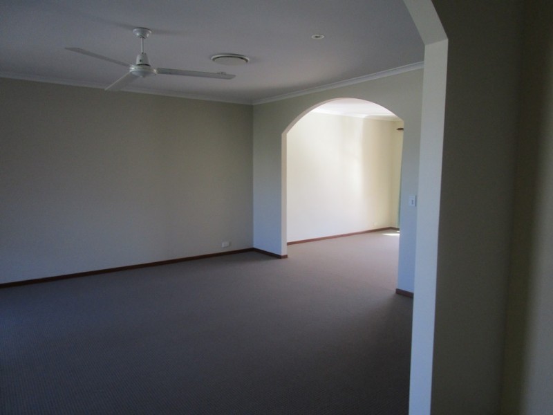 14 Kumbada Court, Minyama QLD 4575