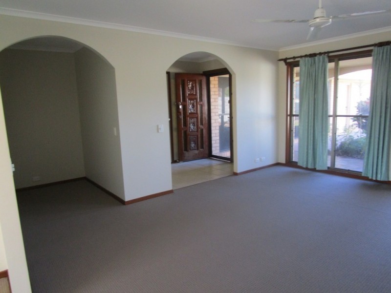 14 Kumbada Court, Minyama QLD 4575