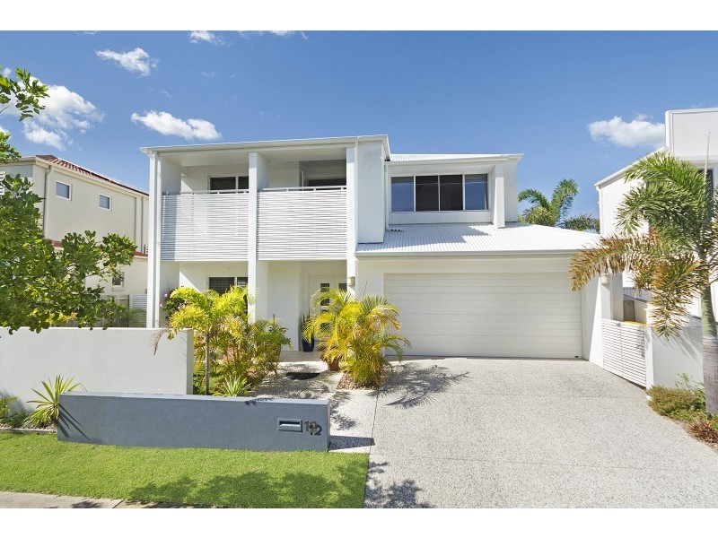 12 Tarawa Street, Kawana Island QLD 4575