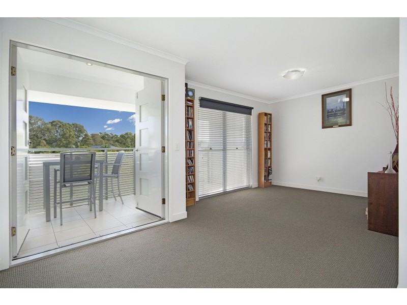 12 Tarawa Street, Kawana Island QLD 4575