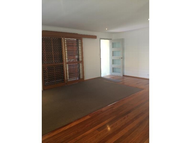 Warana QLD 4575