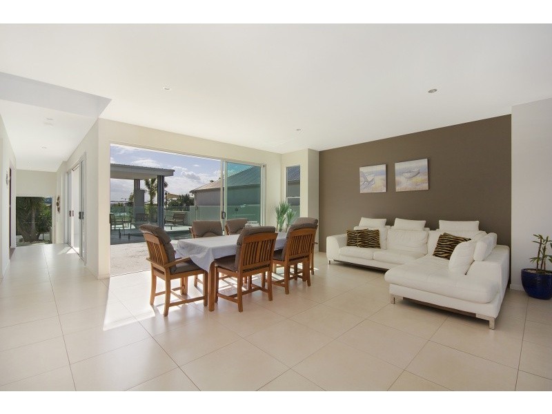 65 The Decks, Birtinya QLD 4575