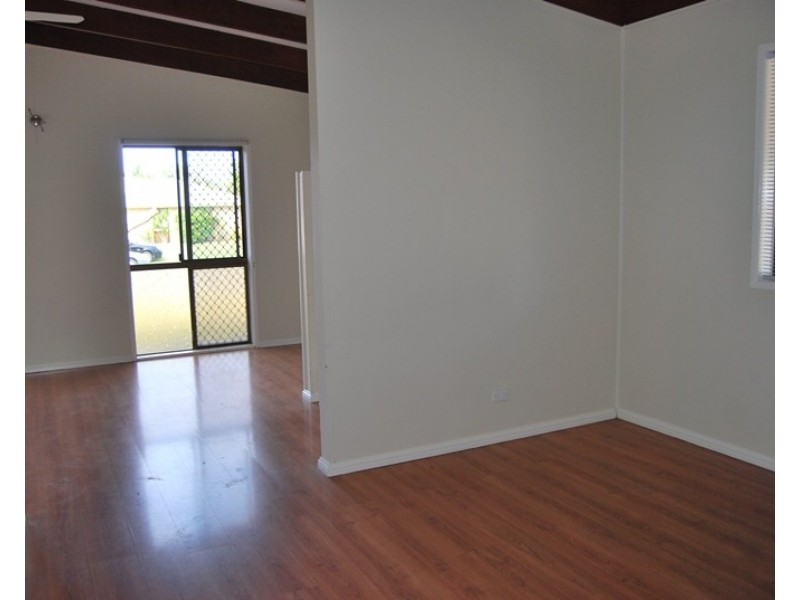 50 Oomoo Street, Buddina QLD 4575