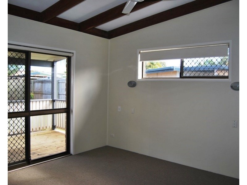 50 Oomoo Street, Buddina QLD 4575