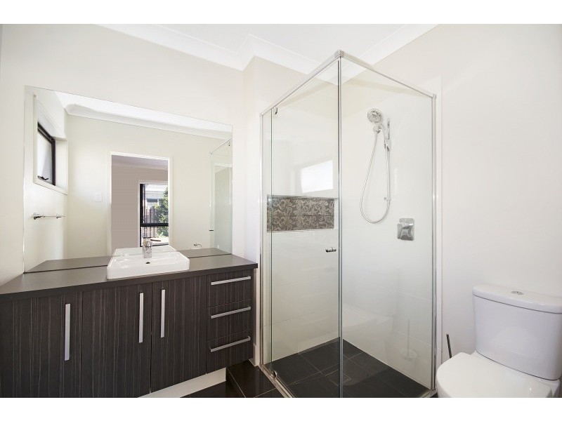 1 Parkland Close, Birtinya QLD 4575