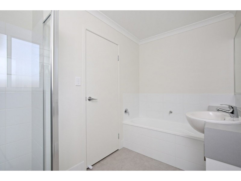 32 Capricorn Crescent, Meridan Plains QLD 4551