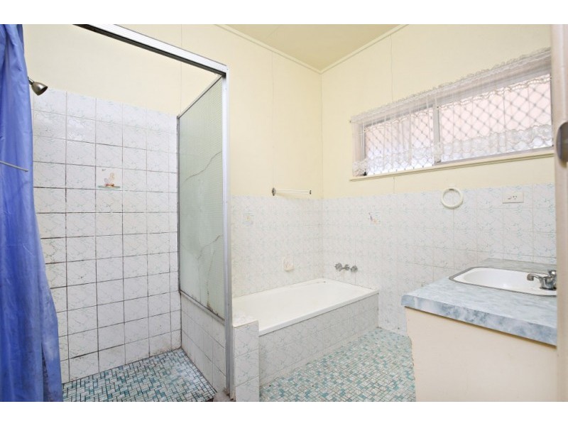 2 Nicklin Lane, Palmwoods QLD 4555