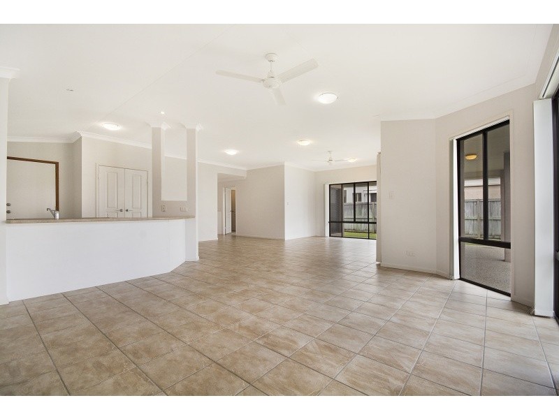 20 Sanibel Court, Kawana Island QLD 4575