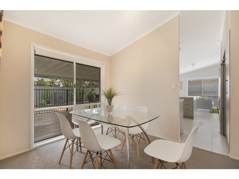 9 Kambora Street, Warana QLD 4575