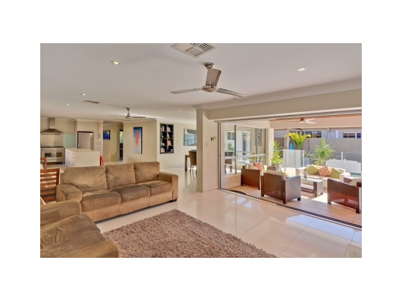 13 Lalwinya Street, Buddina QLD 4575