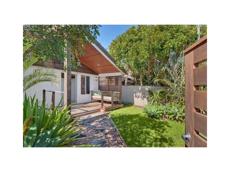 13 Lalwinya Street, Buddina QLD 4575