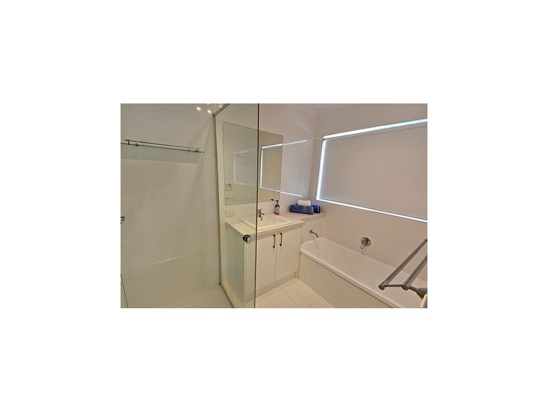 80 Lapoinya Crescent, Warana QLD 4575