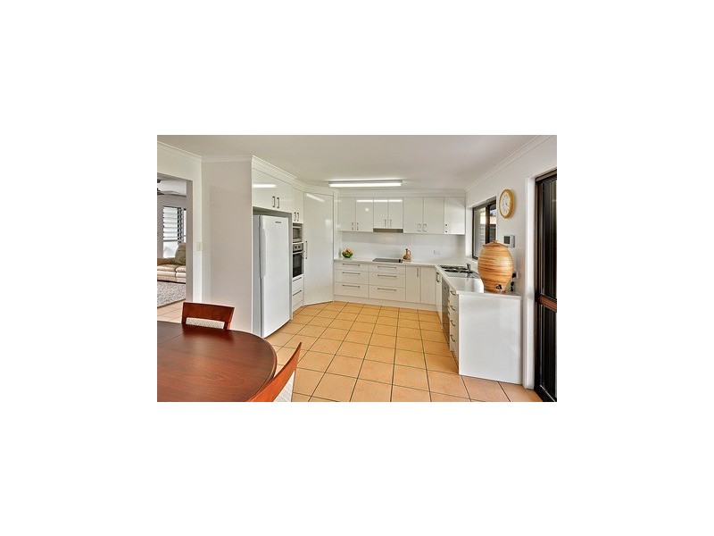 80 Lapoinya Crescent, Warana QLD 4575