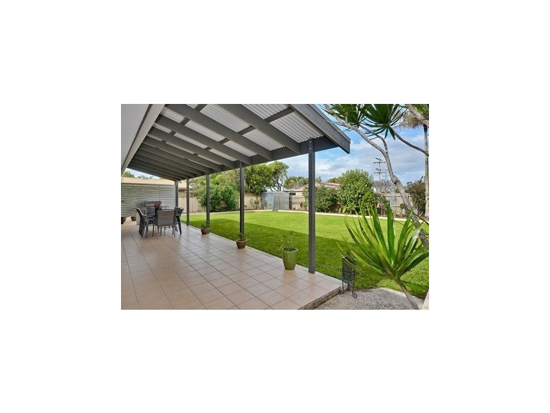 80 Lapoinya Crescent, Warana QLD 4575