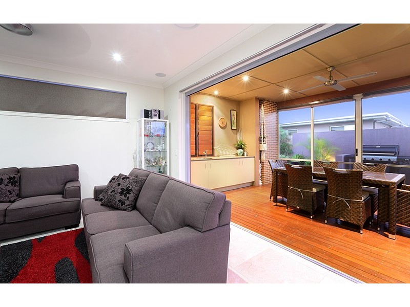 14 Sweep Court, Birtinya QLD 4575