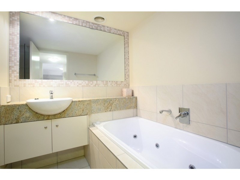 40/1 Grenada Way, Kawana Island QLD 4575