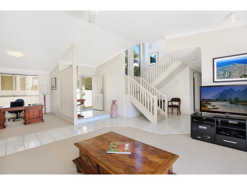 9 Oak Court, Minyama QLD 4575